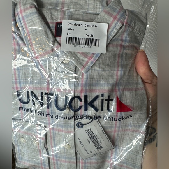 UNTUCKIT NWT Chasseles Gray Pink Blue Plaid Button Down Top 100% Cotton Size 2 - Picture 5 of 7